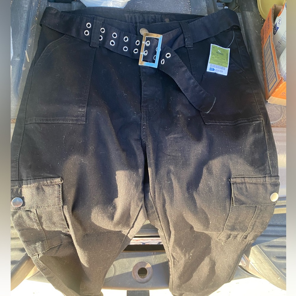 Women’s VIP Jeans - Picture 3 of 7